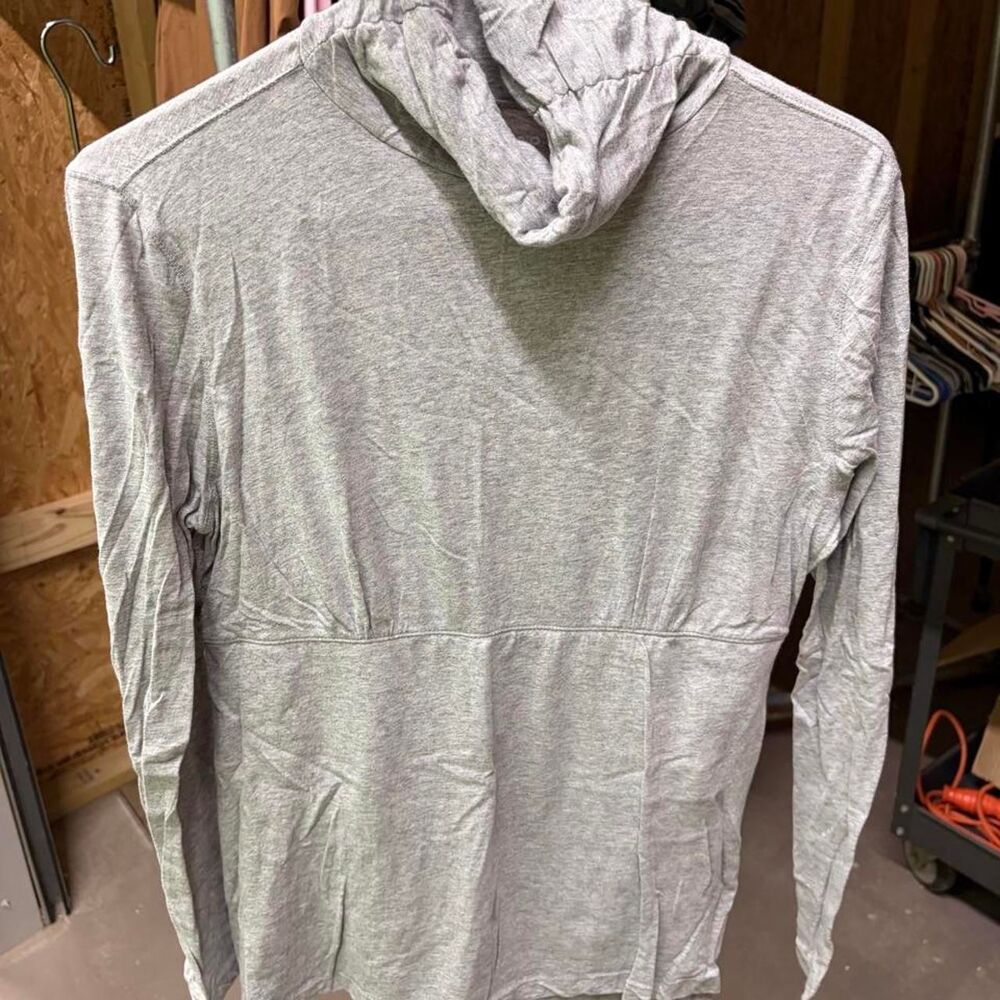 Unbranded Women's Grey Shirt